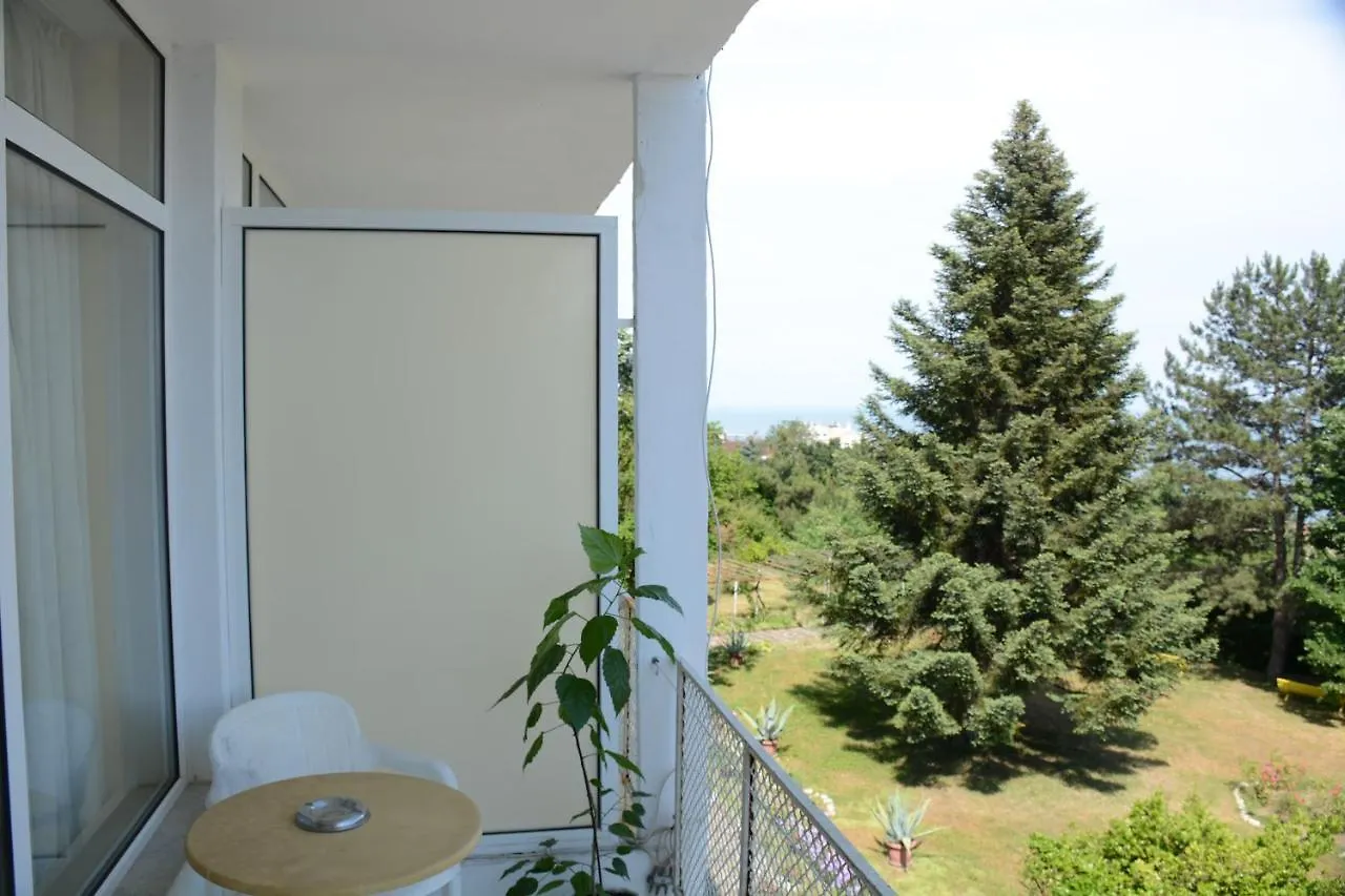 Hotel Creativity House Of Bas Varna - Free Parking
